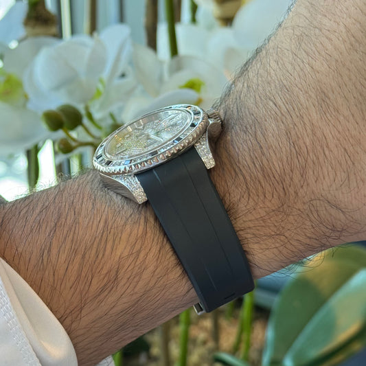 Black rubber watch strap, alternate view – Artisan Watch Co.
