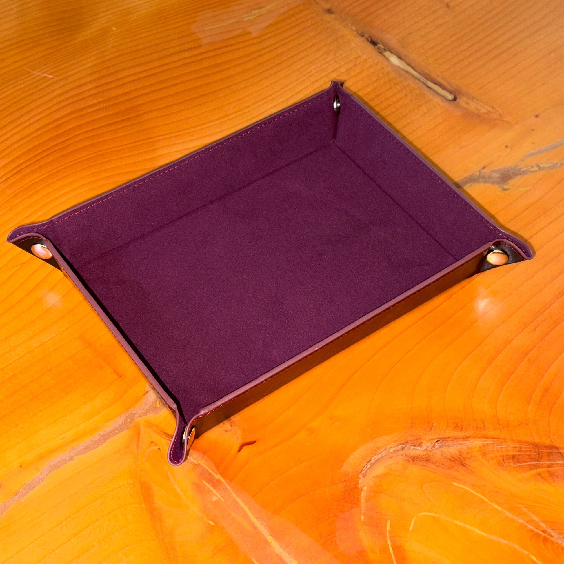 Maroon leather valet tray – Artisan Watch Co.